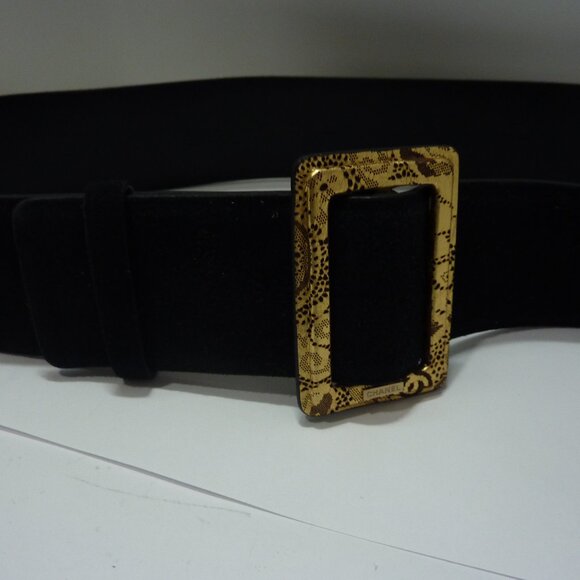 CHANEL BLACK LEATHER WOMEN\'S WIDE BELT SIZE 36 (but measures as 33) main image 8